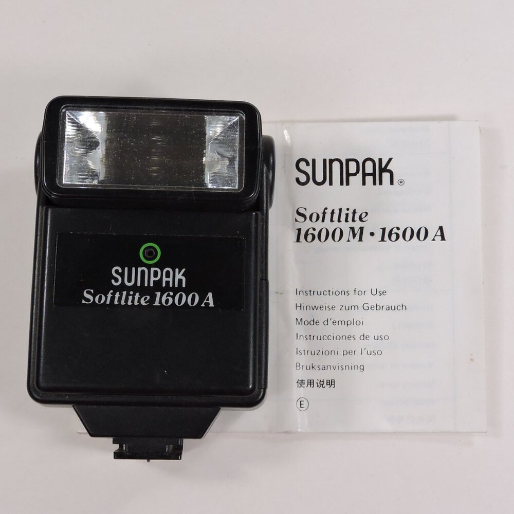 Vintage SUNPAK Camera Flash Softlite 1600M - 1600A Working